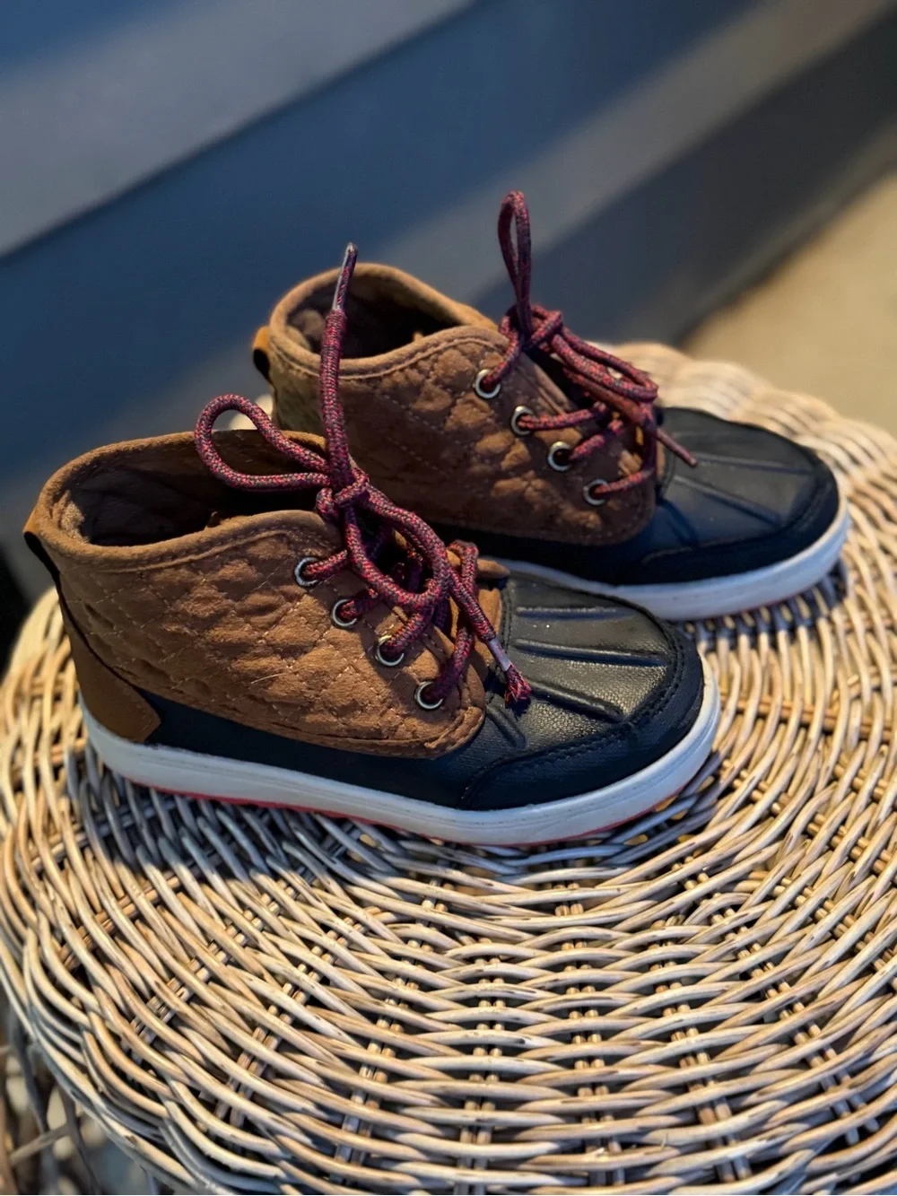 OshKosh B'gosh Kids Duck Boots Brown Black Lace Up Size 11